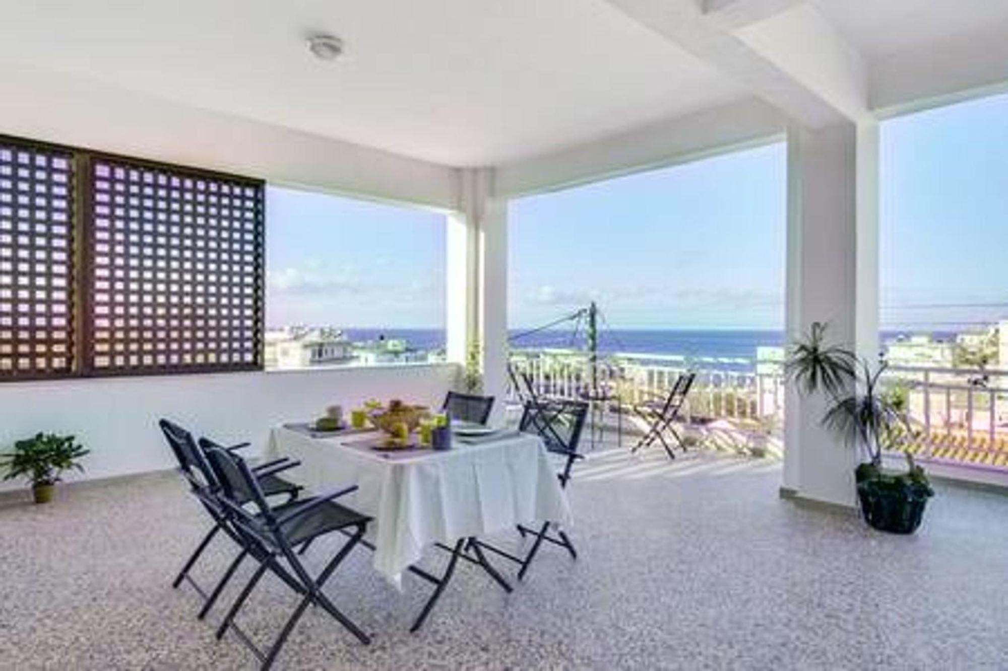 Sea City And Mountain View Apartment Chrissi Akti Chania Exterior foto